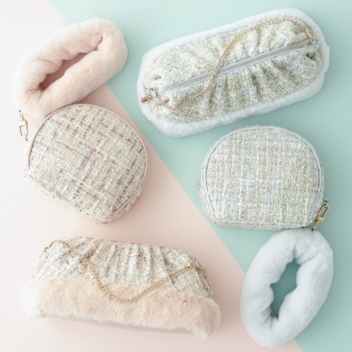 💥WINTER SALE💥 冬感満載のポーチが50％オフ⛄✨