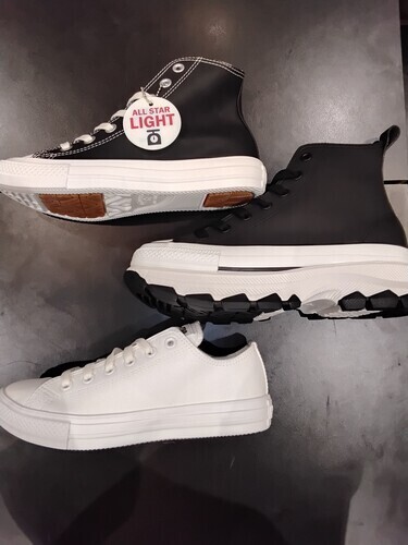 CONVERSEから全天候スニーカー入荷のお知らせ